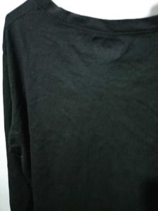 Black Crop top