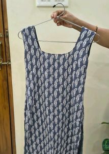 &#34;Tailor-Made Sleeveless Cotton Kurti,Printed Des