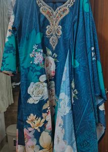 Floral Embroidered Salwar Kameez