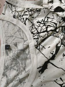 Graphic Print Vest