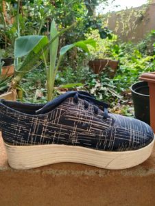 Comfortable Patterned Sneakers