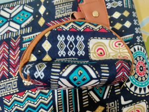 Stylish Handbag &amp; Pouch Set