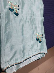 Sarees With Embroidery Butta
