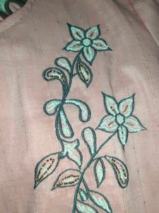 Elegant Floral Embroidered Kurta Set