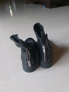 Flat Boots