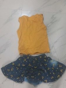 Girl&#39;s Yellow Top and Skirt Set