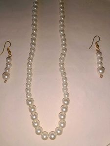 Pearl Necklace &amp; Earrings Set