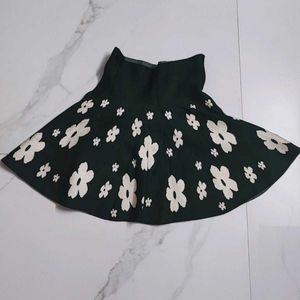 Beutiful Stretchable Mini Green Skirt