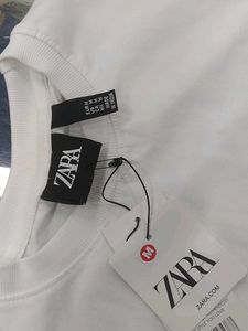 ZARA Graphic Tee