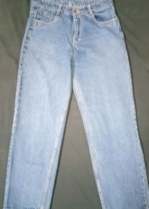 Light Wash Denim Jeans - Relaxed Fit