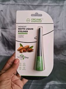 Organic Harvest Matt Liquid Eyeliner