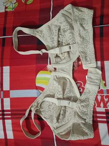 Elegant Lace Trim Bra - Size Unknown 34 to 36