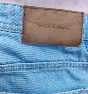 Zara Straight Fit Jeans