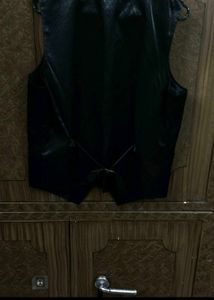 Stylish Black Waistcoat For Men