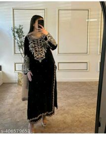 New Wedding Wear Pakistani Suit
