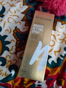 MyGlamm Set On You Setting Spray (60ml) | Long Las