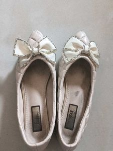 Cream Colour Bellies With Studded Bow