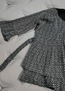 Patterned Black Top