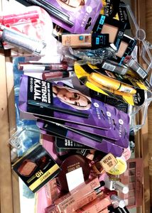 Makeup Bundle - Eyeshadow, Liner, &amp; More!