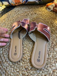 Zudio Sandal