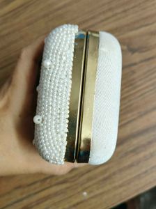 White Pearl clutch (Factory Reject)