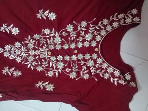 Embroidery Kurthi Set