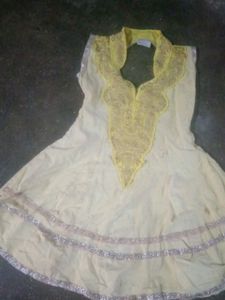 Good Looking Baby Girl Frock 😊