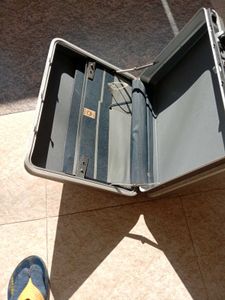VIP 💼briefcase.Yeh Ulta Nahin Khulta.