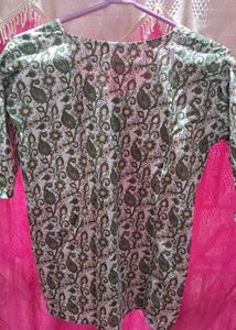 Green&amp;white Short Kurti