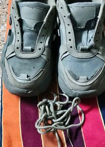 Zudio Green Sneakers
