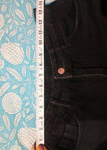 Urbanic Embroidered Wide Jeans