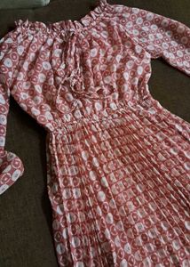 Patterned Off-Shoulder Pleated Dress