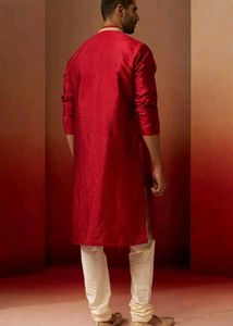 Vastramay Maroon Jacquard Kurta With Cream Churida