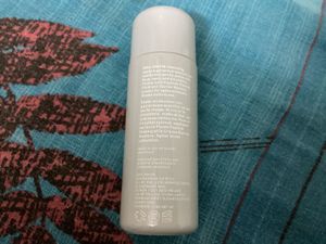 Rhode Glazing Milk Essence