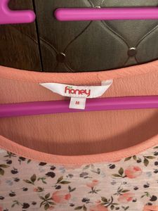 Floral Print Tee - Peach Trim