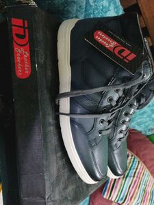 ID Leather Sneakers