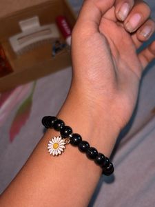 Daisy bracelet
