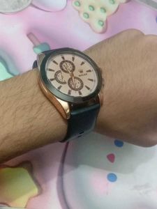 Elegant ROLEX Watch