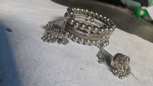 Oxyedise Bracelet Bangle With Jhumka