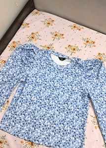 Max Floral Print puff sleeves Top