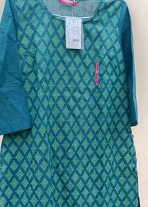 Beautiful Green 💚 Printed Pure Cotton Kurti