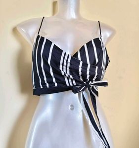 🎁Buy 2 Get 1 Free🎁Striped Tie-Front Crop Top