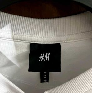 H&amp;M WHITE SLIM FIT COTTON TSHIRT (MEDIUM)