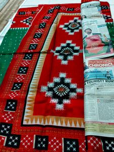 Green &amp; Red Patterned Saree