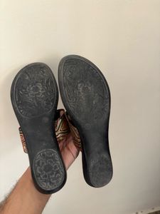 Fashionable Kohlapuri Slipper