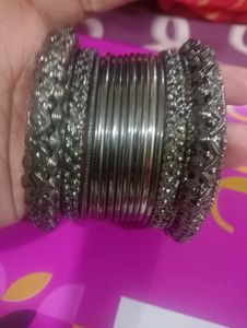 Oxidised Black Metal Bangles