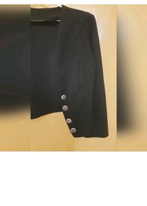 black colored crop jacket for women.Fabric cotton blend with front open style and buttons on.