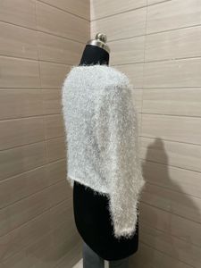 H&amp;M Pintresty 🌸Fluffy White Knit Cardigan