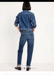 Old Navy Mid-Rise Wow Straight Jeans
