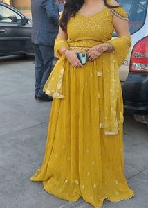 Mustered Yellow Lehnga Choli With Duptta